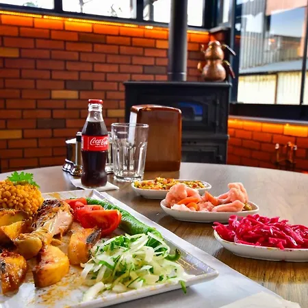 Loca Life Airport מלון איסטמבול