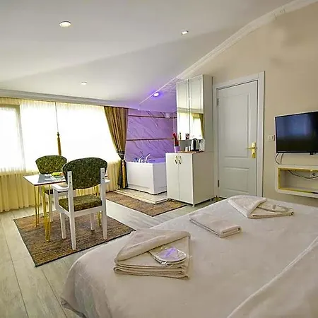 Loca Life Airport 3* Istanbul