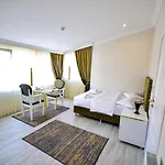 Loca Life Airport ホテル イスタンブール